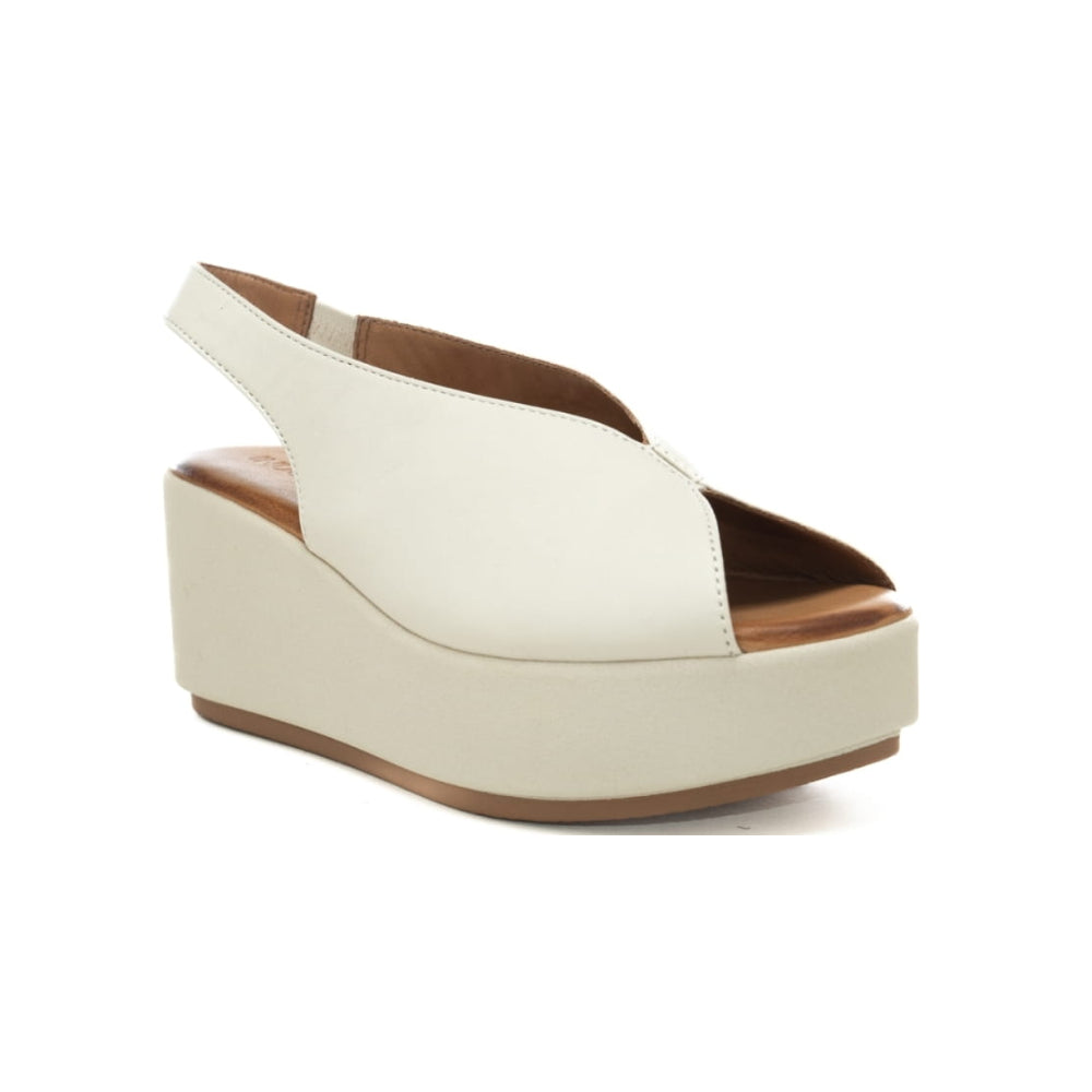 Sandali con zeppa Inuovo donna crema in pelle morbidi e alla moda - 112133 CREAM