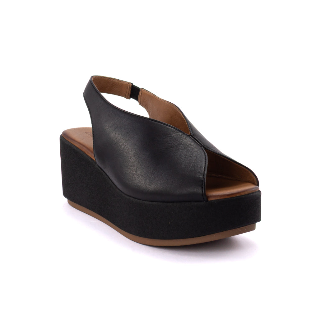 Sandali con zeppa Inuovo donna neri in pelle morbidi e alla moda - 112133 BLACK